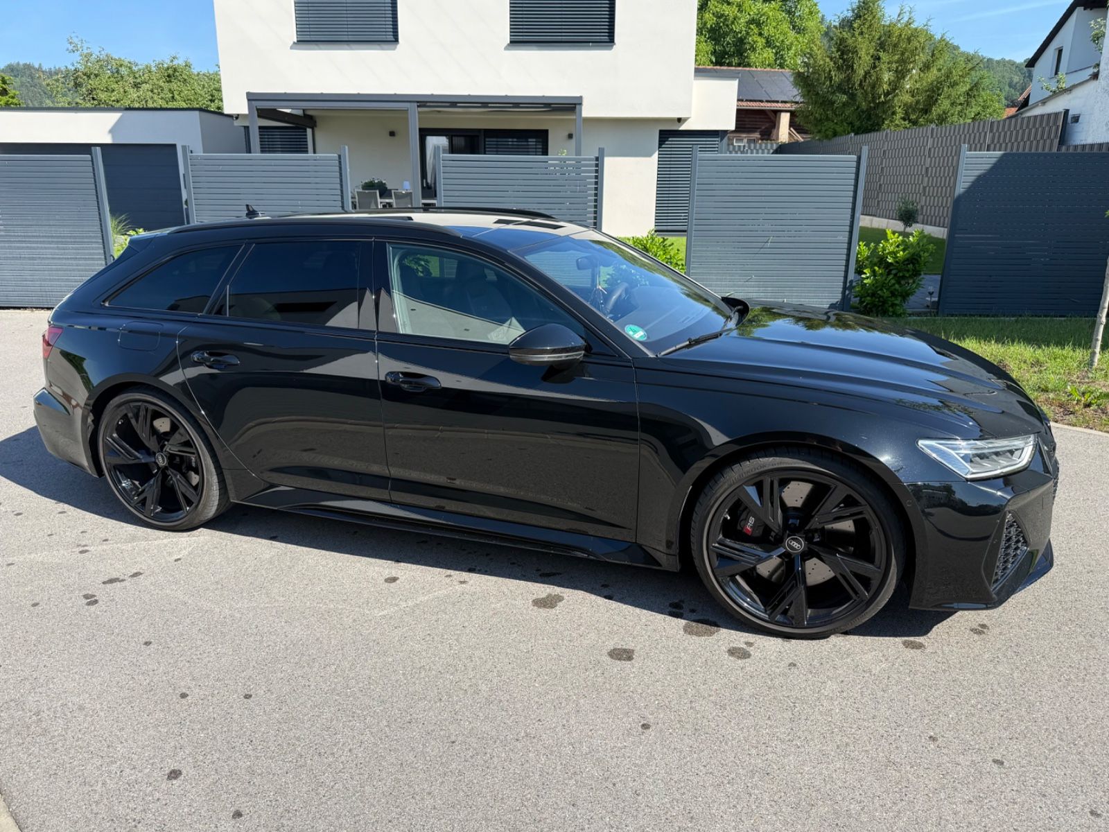 AUDI RS6 schwarz Vollaustattung