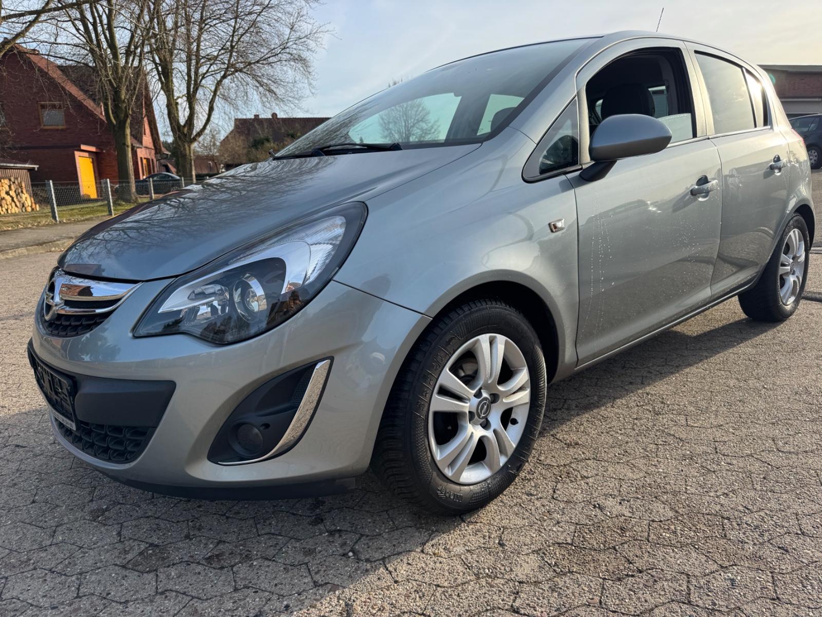 Opel Corsa D 1.4 Innovation