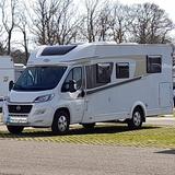 Carado T 447 auf Fiat Ducato mit Hubbett - Offers
