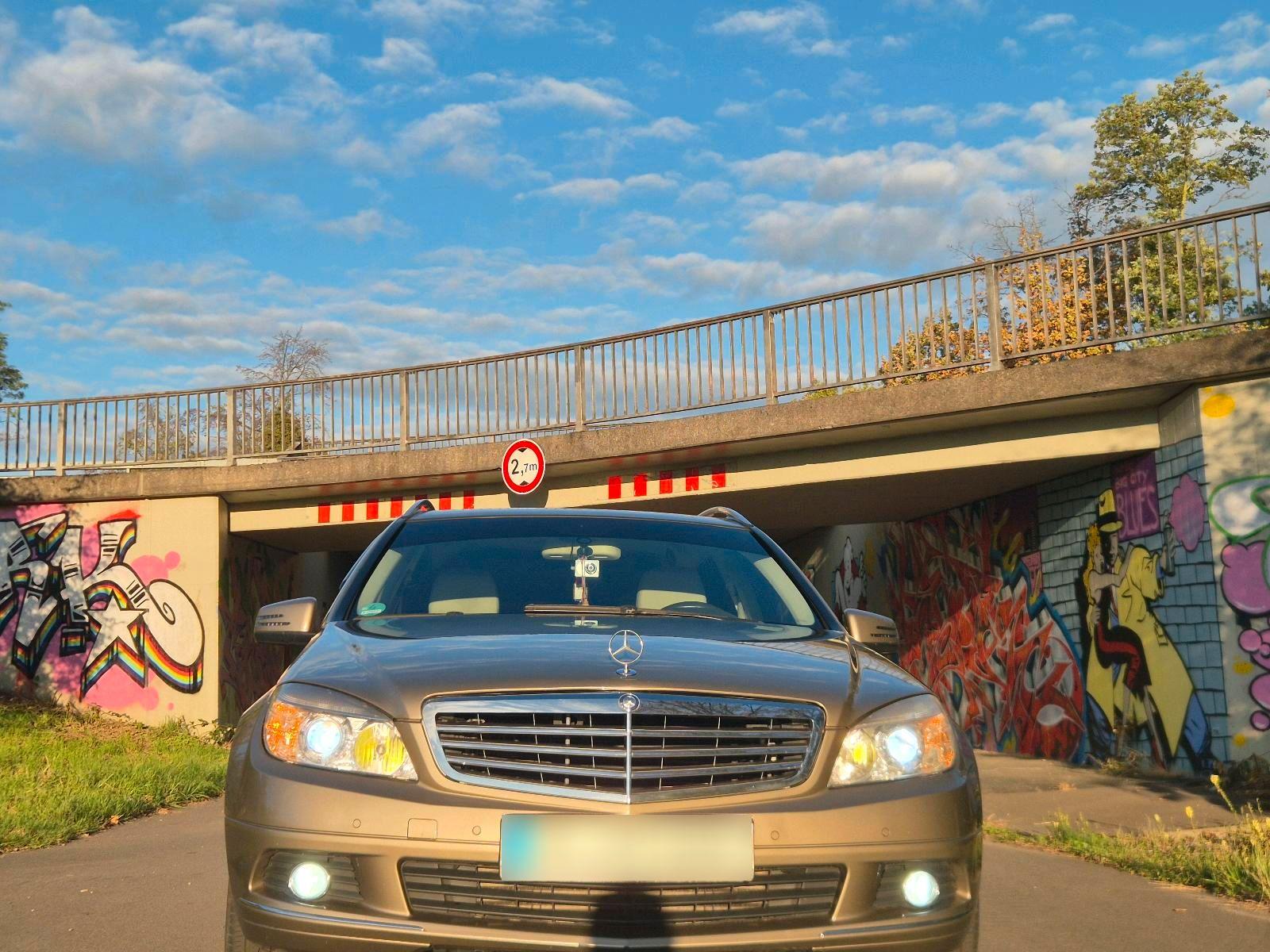 Mercedes-Benz C 220