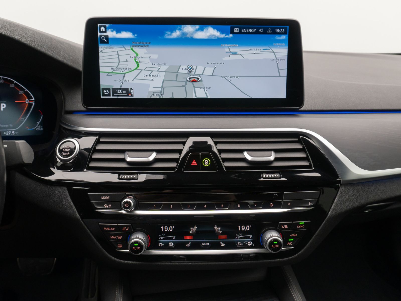 Fahrzeugabbildung BMW 540d xD M Sport Laser Kamera HUD DAB HiFi Komfor