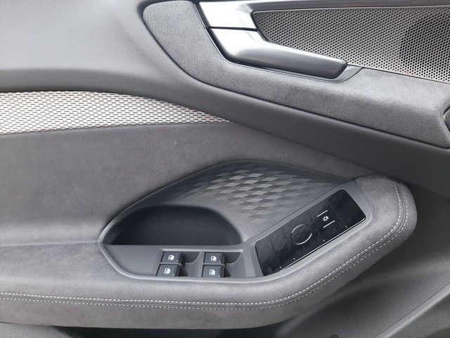 Fahrzeugabbildung Audi A5 Avant S line TDI quattro B&O Pano AHK StdHz