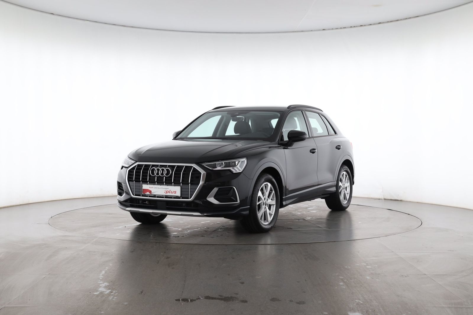 Audi Q3 TFSI Stronic | MMI NAVI PLUS | AHK