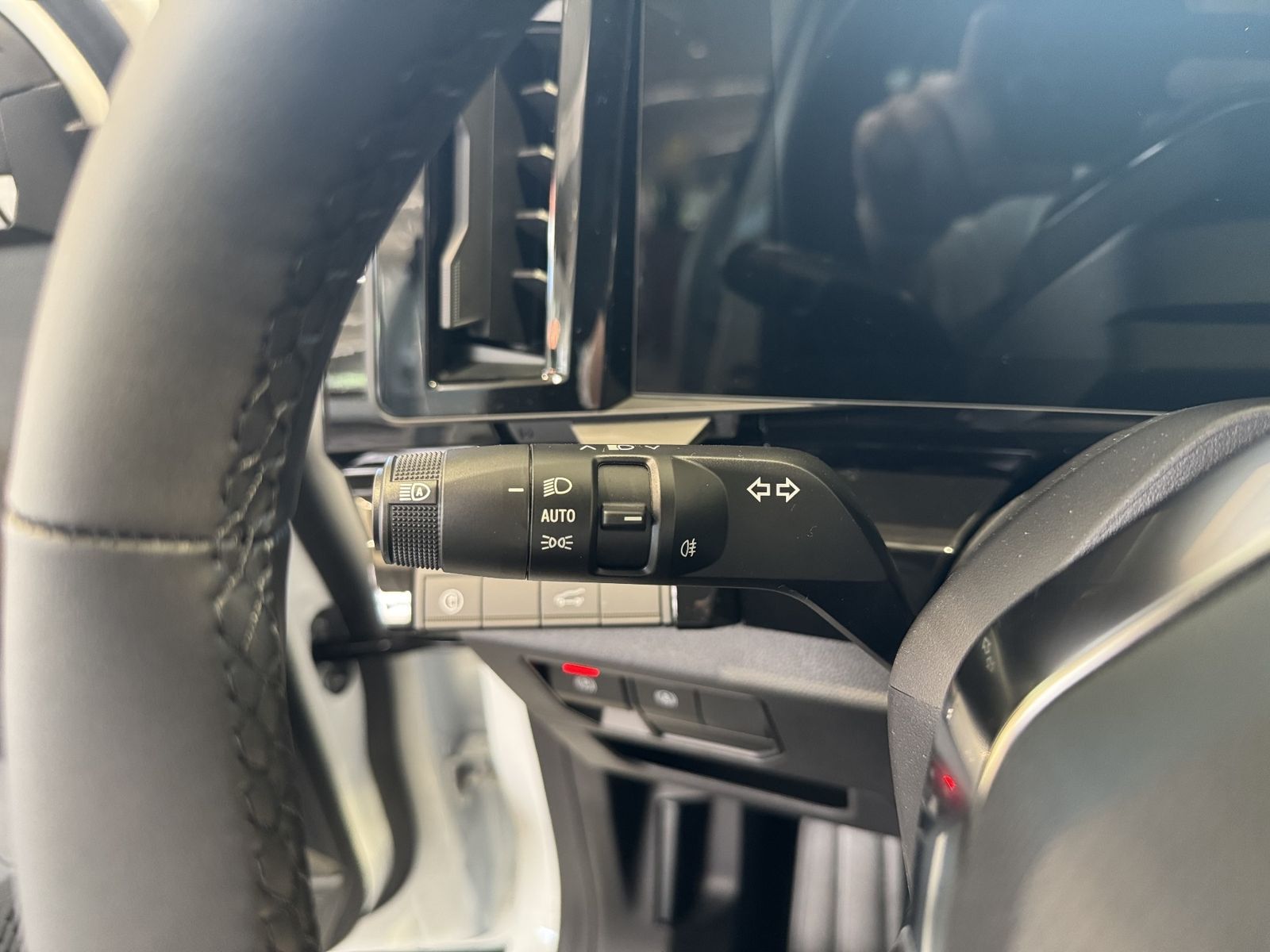 Renault Rafale - Bild 24