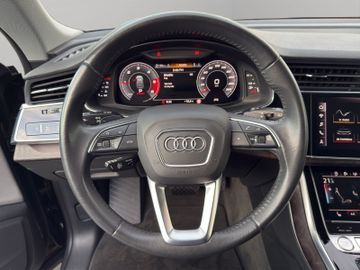 Audi Q8 - 10