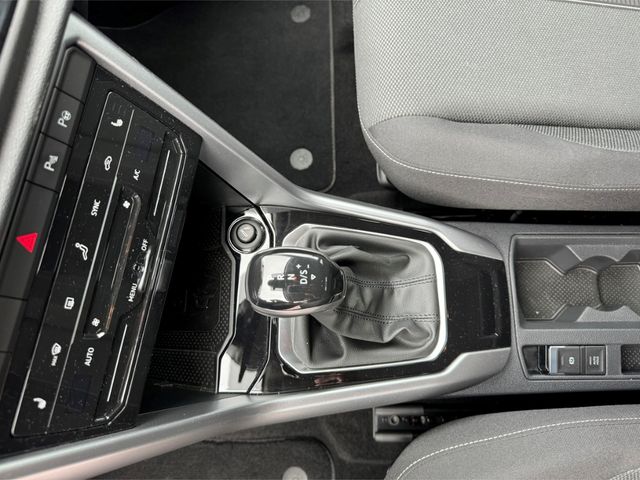 T-Roc Life 1.5 TSI  DSG digitales Cockpit LED AC