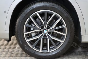 Fahrzeugverkauf 28 BMW X1 18 i sDrive M Sport Kamera Navi LED