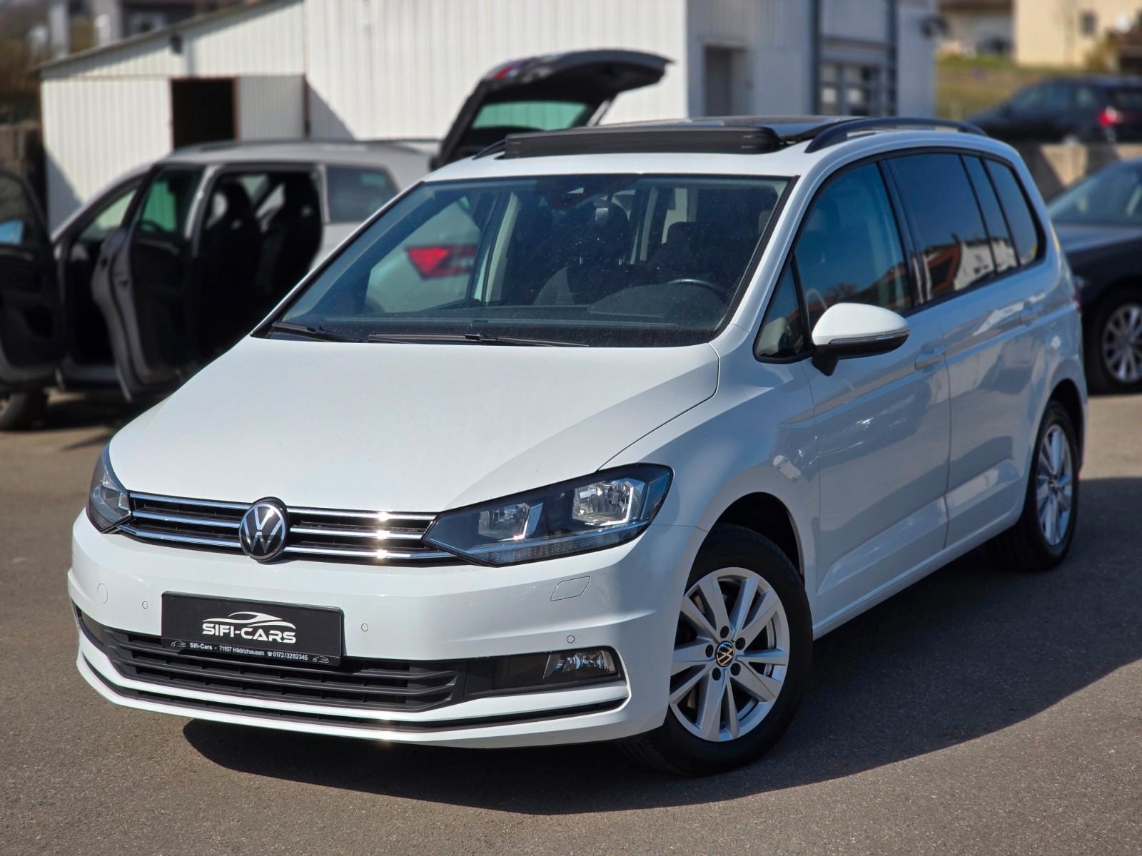 Volkswagen Touran 2.0 TDI*DSG*NAVI*PANO*AHK*STANDH*KAMERA*