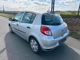 Renault Clio 1.2 Collection Yahoo - Renault Clio Collection mit Benzin-Antrieb