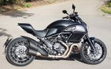 Ducati Diavel - DUCATI SCHWARZ