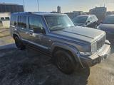 Jeep Commander 3.0 V6,Aut.7Sitzer,Leder,Xenon,AHK,PDC - Jeep Commander aus 2008