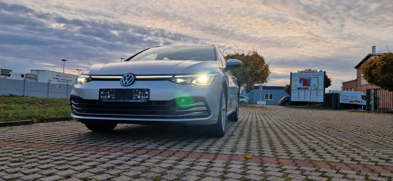 Volkswagen Golf VIII Variant Style eTSI