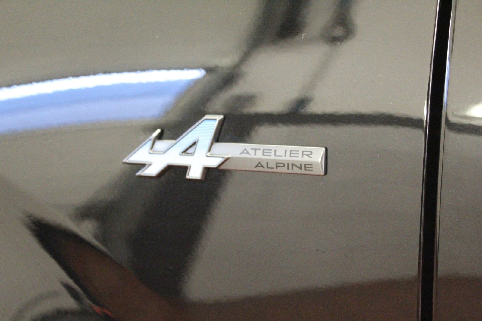 Fahrzeugabbildung Renault Rafale Hybrid E-Tech 4x4 300 PHEV Atelier Alpine