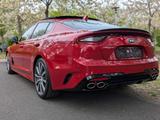 Kia Stinger 3.3 T-GDI AWD GT GT - rote Kia Stinger