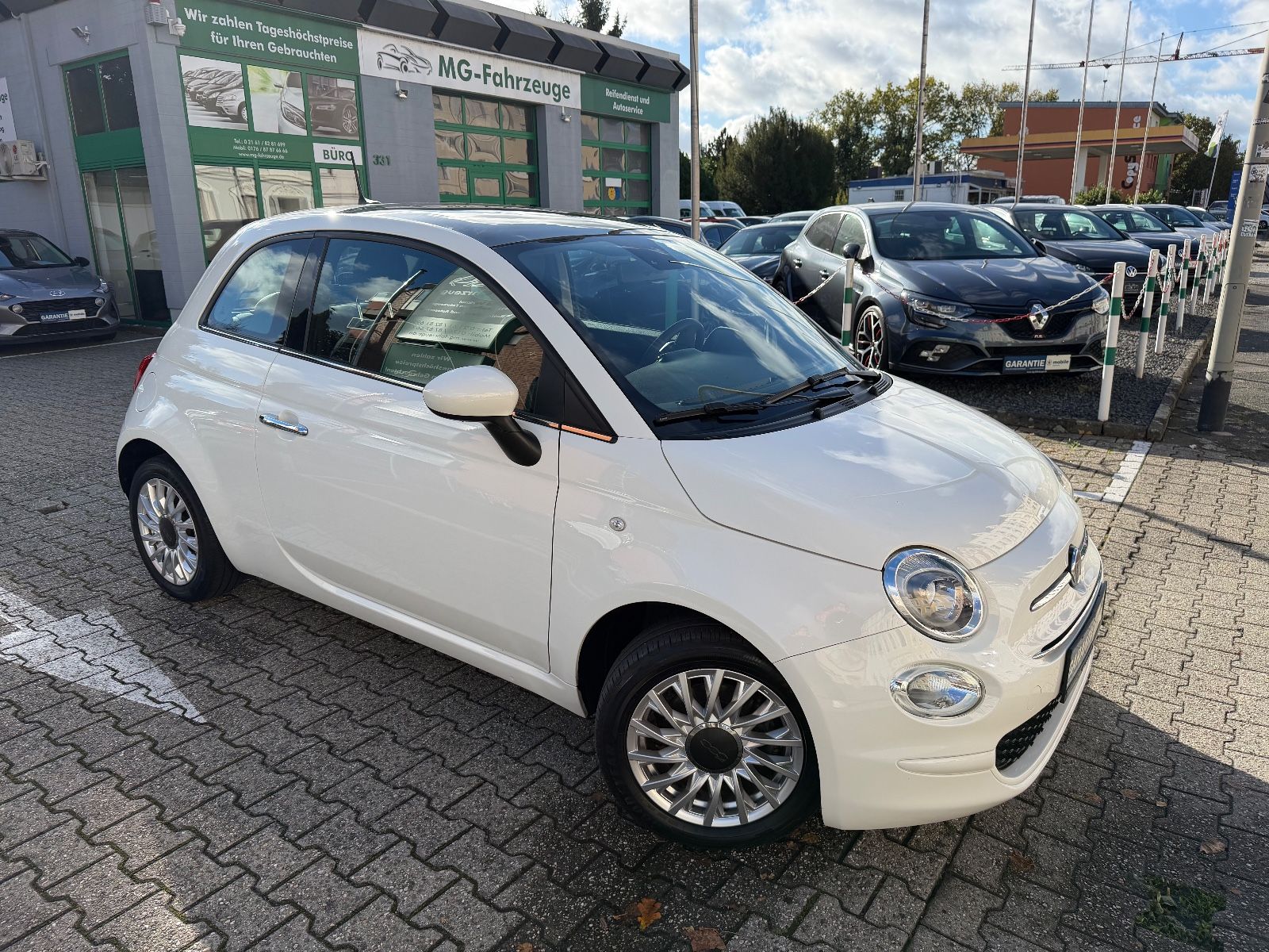 Fahrzeugabbildung Fiat 500 Lounge 1-HAND TEMPOMAT NAVI PDC