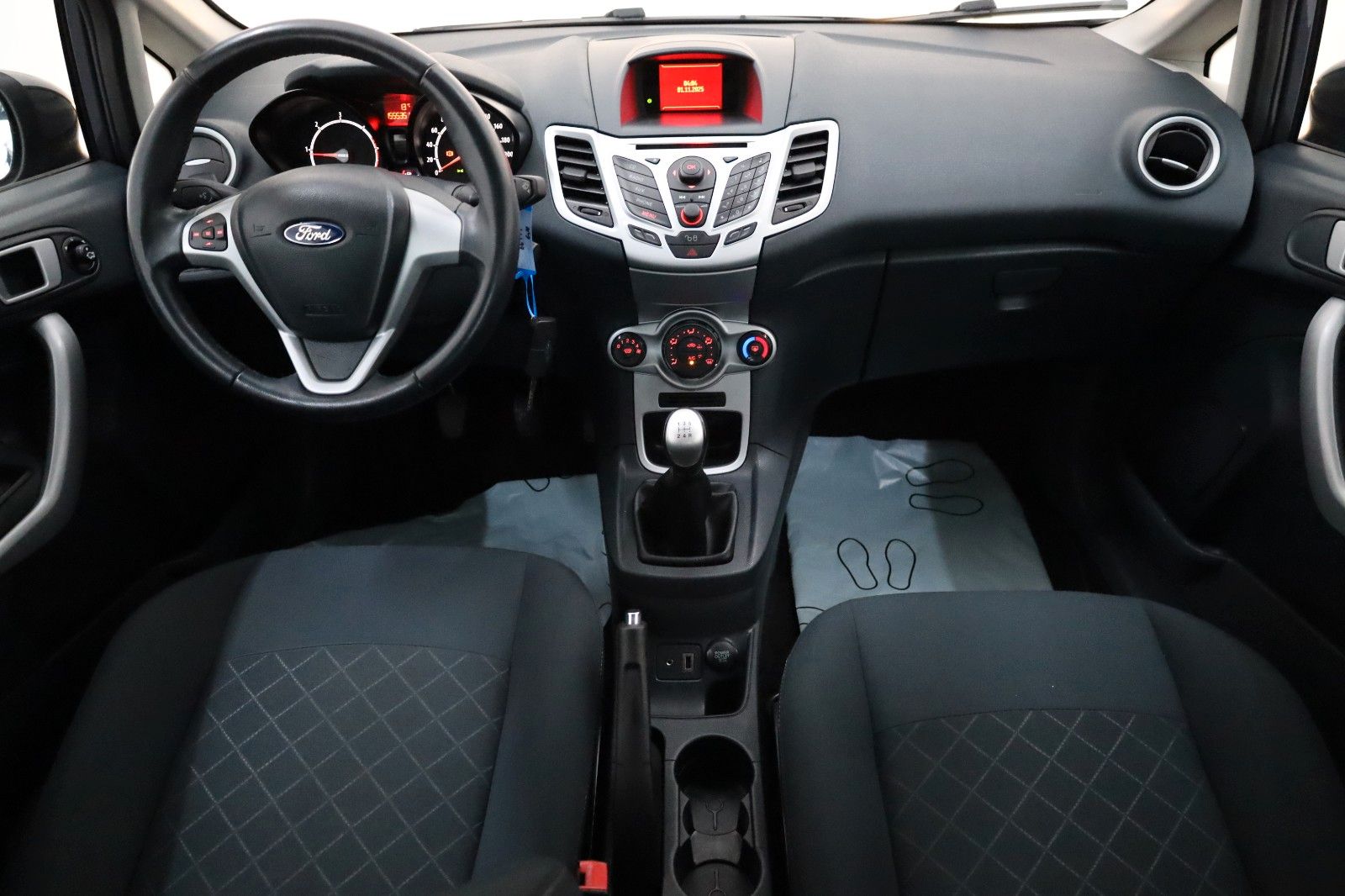 Fahrzeugabbildung Ford Fiesta Trend Klima,AHK