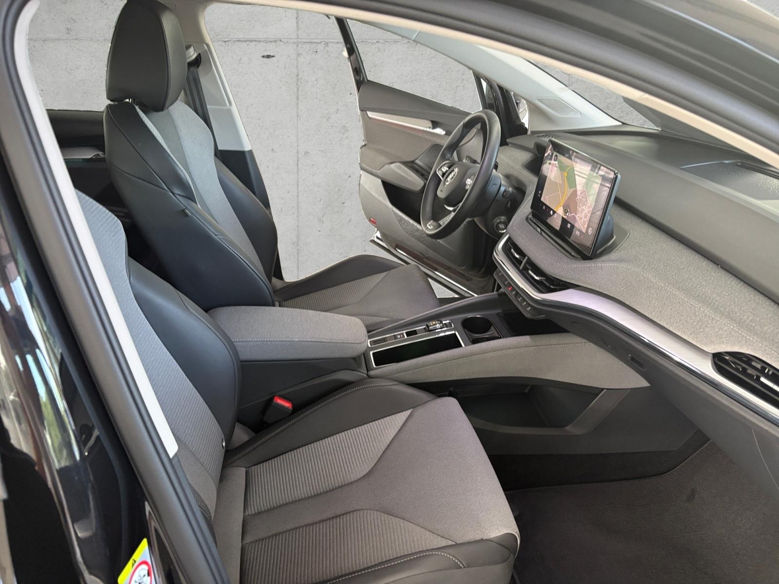 Skoda Enyaq LOFT 180PS 60kWh +WÄPU+LED+CARPLAY+RKAM+NA