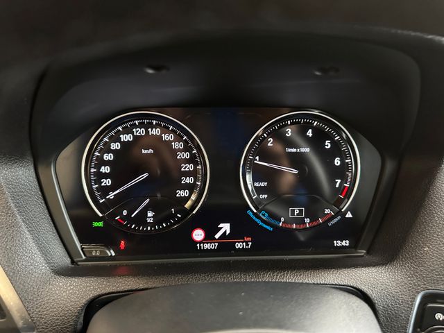 BMW 118 i Edition Sport Line Shad*LED*Navi*Leder*