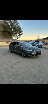 Ford Mondeo 2,0 Hybrid Vignale Automatik Hybrid V... - Ford Mondeo in Freiburg