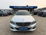 Mercedes-Benz E 220 CDI BlueEfficiency Automatik Navi SHZ LED - Mercedes-Benz E 220: Cdi Blueefficiency