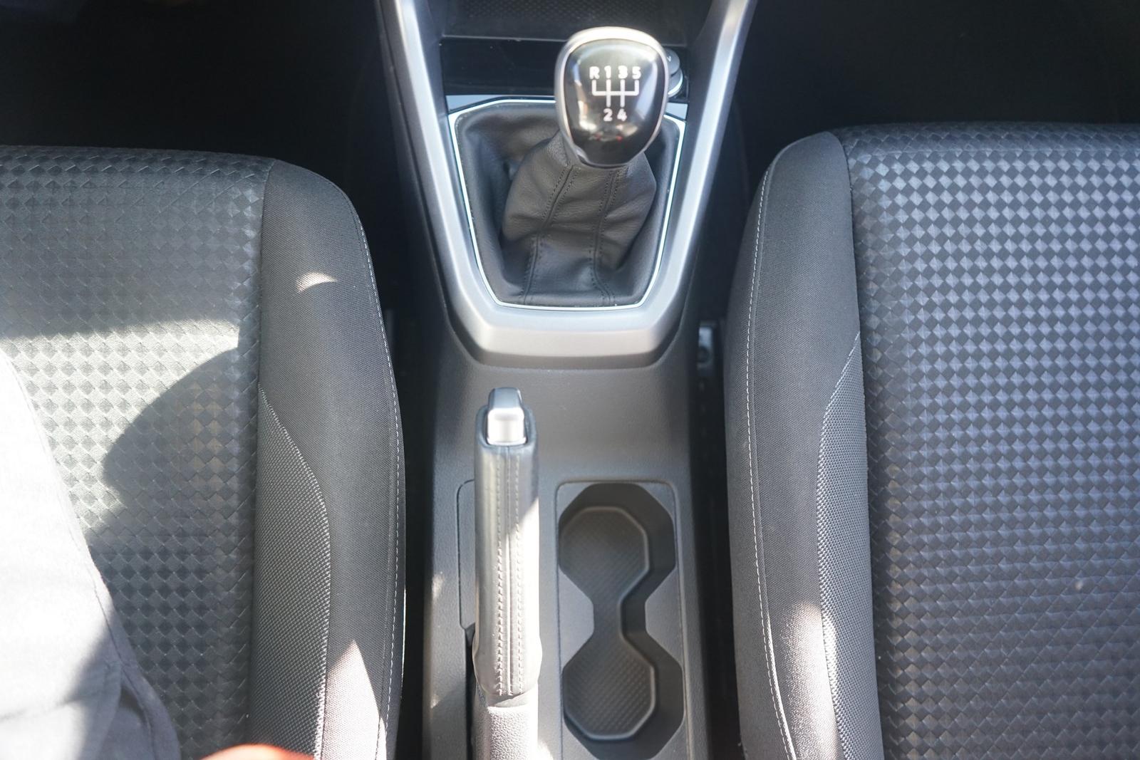 Volkswagen T-Cross 1.0 Life LED Navi ACC Sitzheizung AHK, миниатюра 28