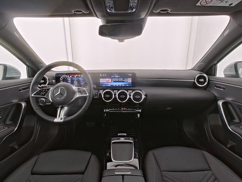 Fahrzeugabbildung Mercedes-Benz A 180 Progressive *LED*Kamera*CarPlay*SHZ*MBUX*