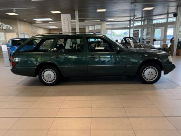 Mercedes E 300 - 8