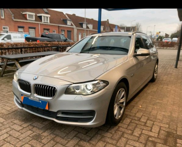 BMW 528