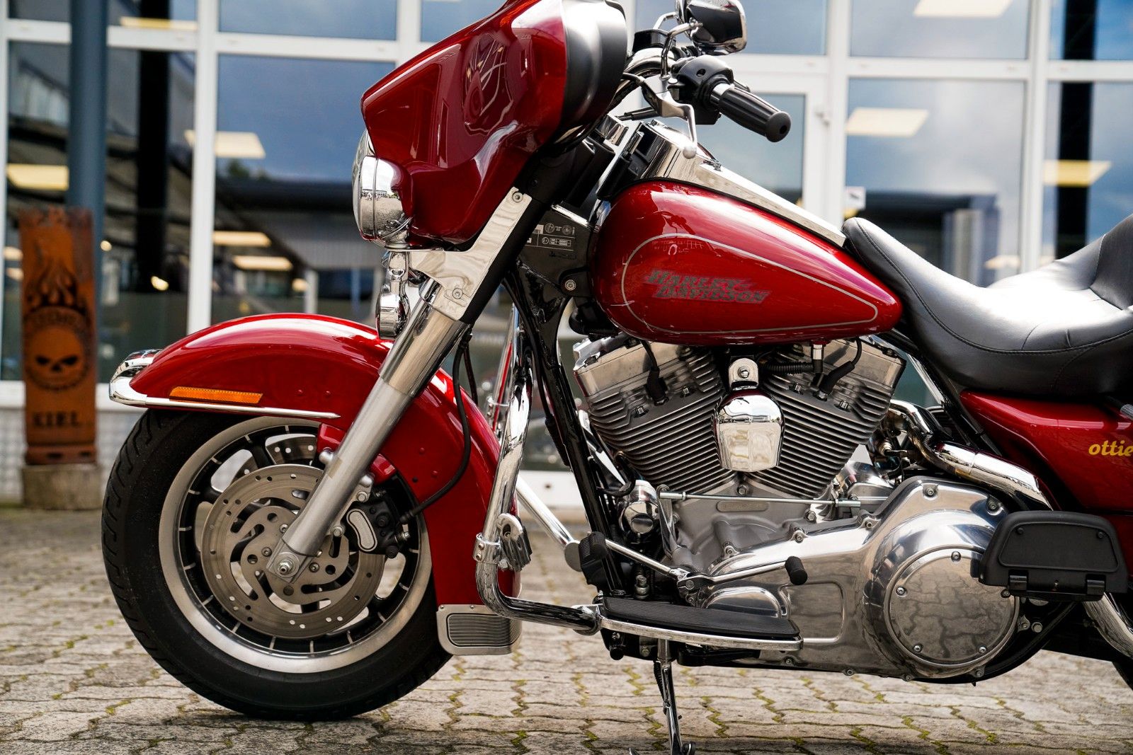 Fahrzeugabbildung Harley-Davidson FLHTP Electra Glide Twin Cam 96 - Sissybar -