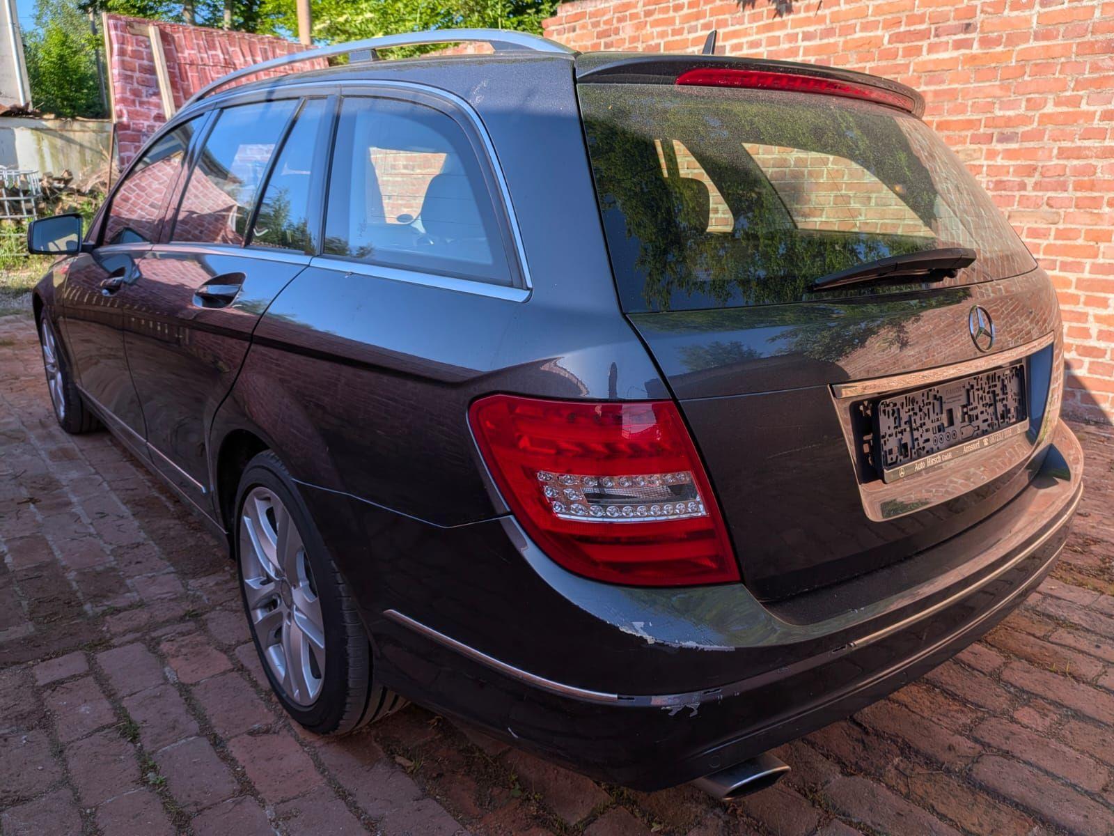 Mercedes-Benz C220 2014 — photo 10