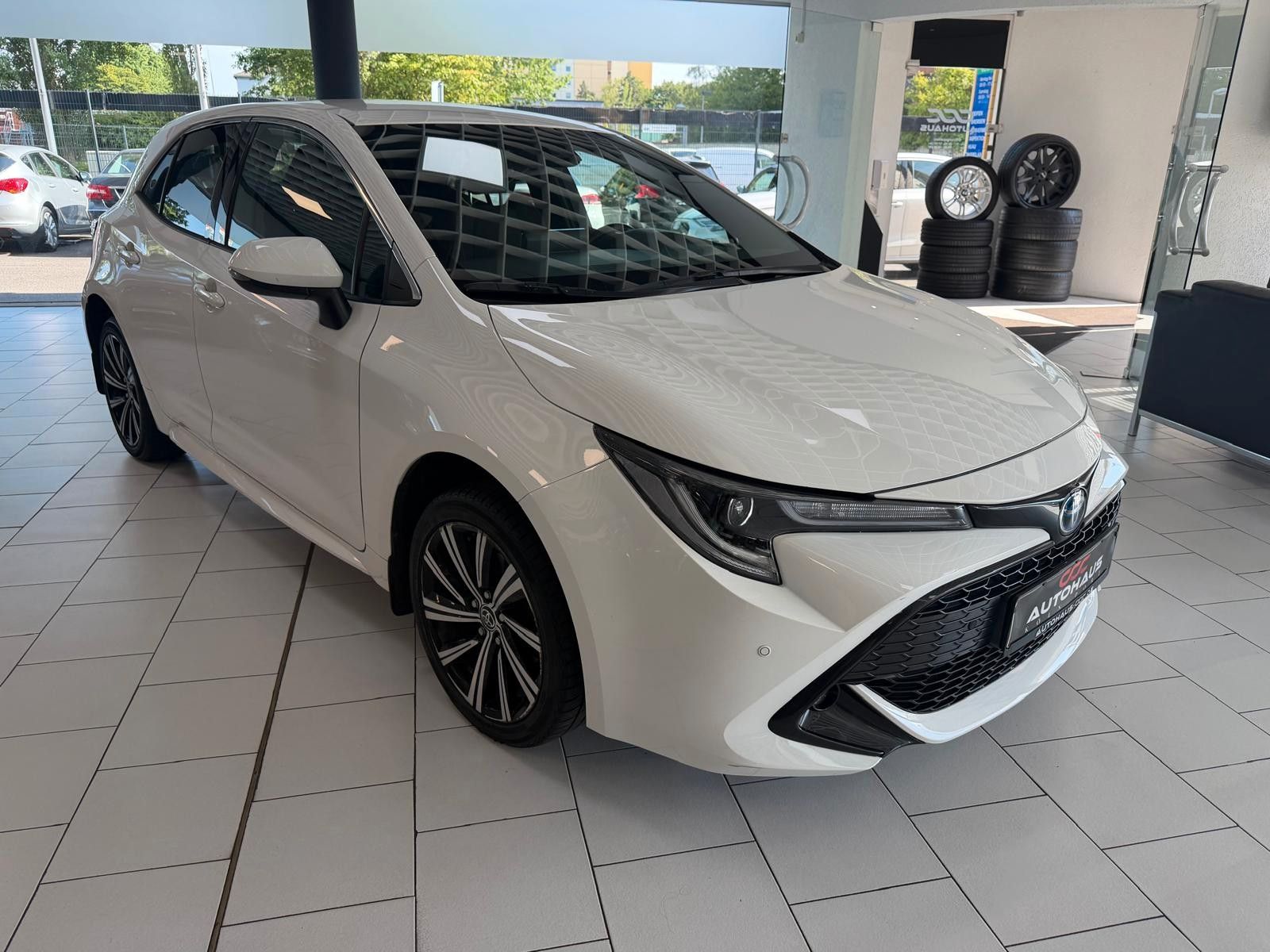 Toyota Corolla Hybrid|AUT.|R.KAM.|LED|SPURASS.|KEYLESS imagem 2