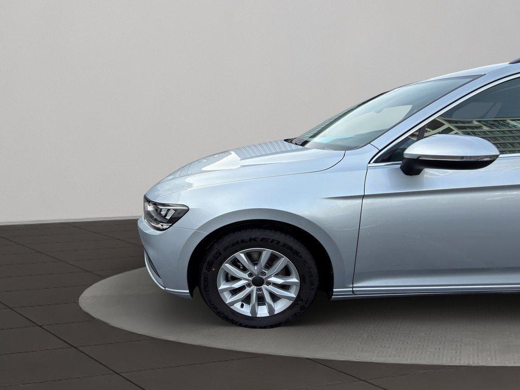 Volkswagen Passat Variant 2.0 TDI DSG Business ACC AHK LED