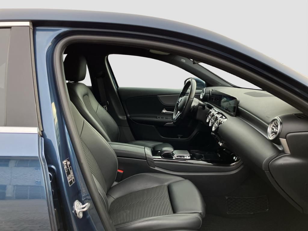 Fahrzeugabbildung Mercedes-Benz A 200 *PROGRESSIVE*NAVI-PREMIUM*KAMERA*LED*