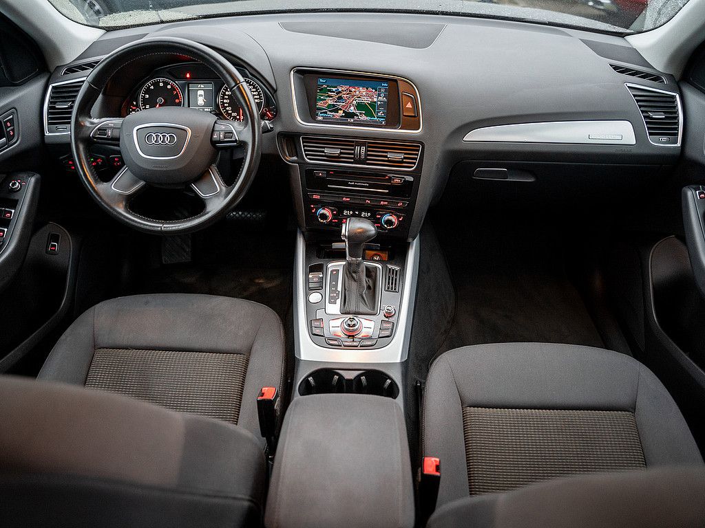 Fahrzeugabbildung Audi Q5 2.0 TFSI quattro NAVI SHZ 3xKLIMA PDC