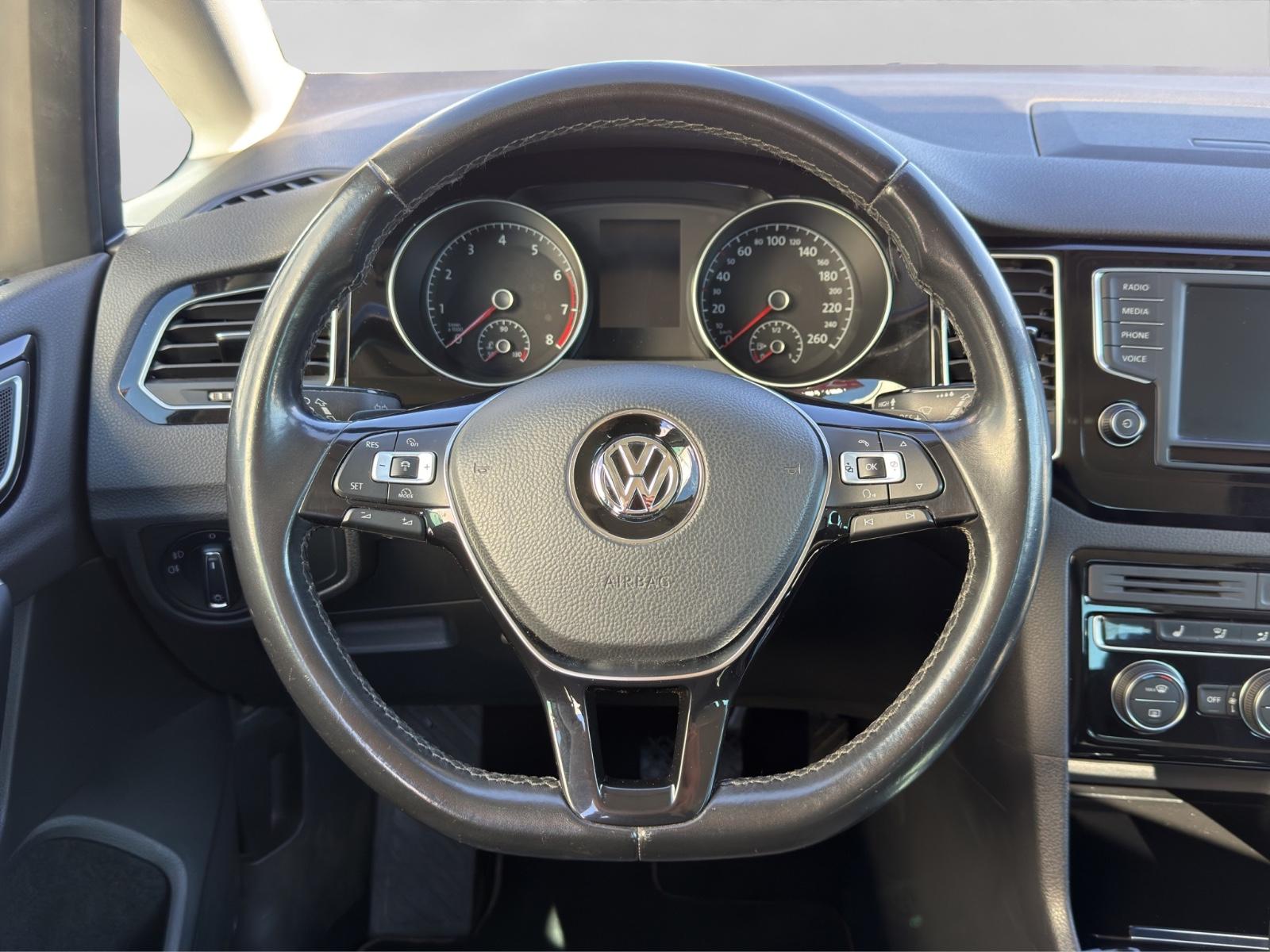 Volkswagen Golf VII Sportsvan Highline Kamera Ahk Navig.