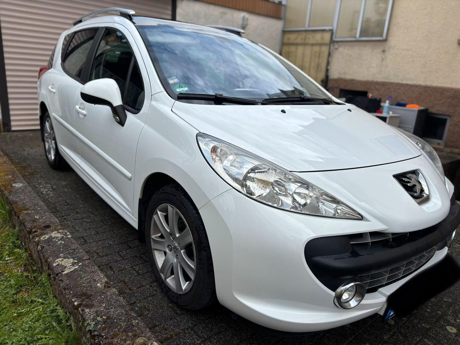 Peugeot 207 2009 — photo 6