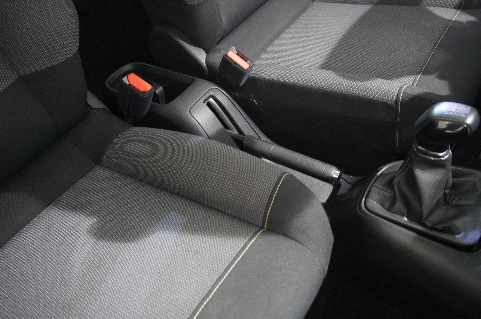 Fahrzeugabbildung Citroën C3 1.2 FEEL 5-TÜR LED/KLIMA/TEMP./USB/DAB+