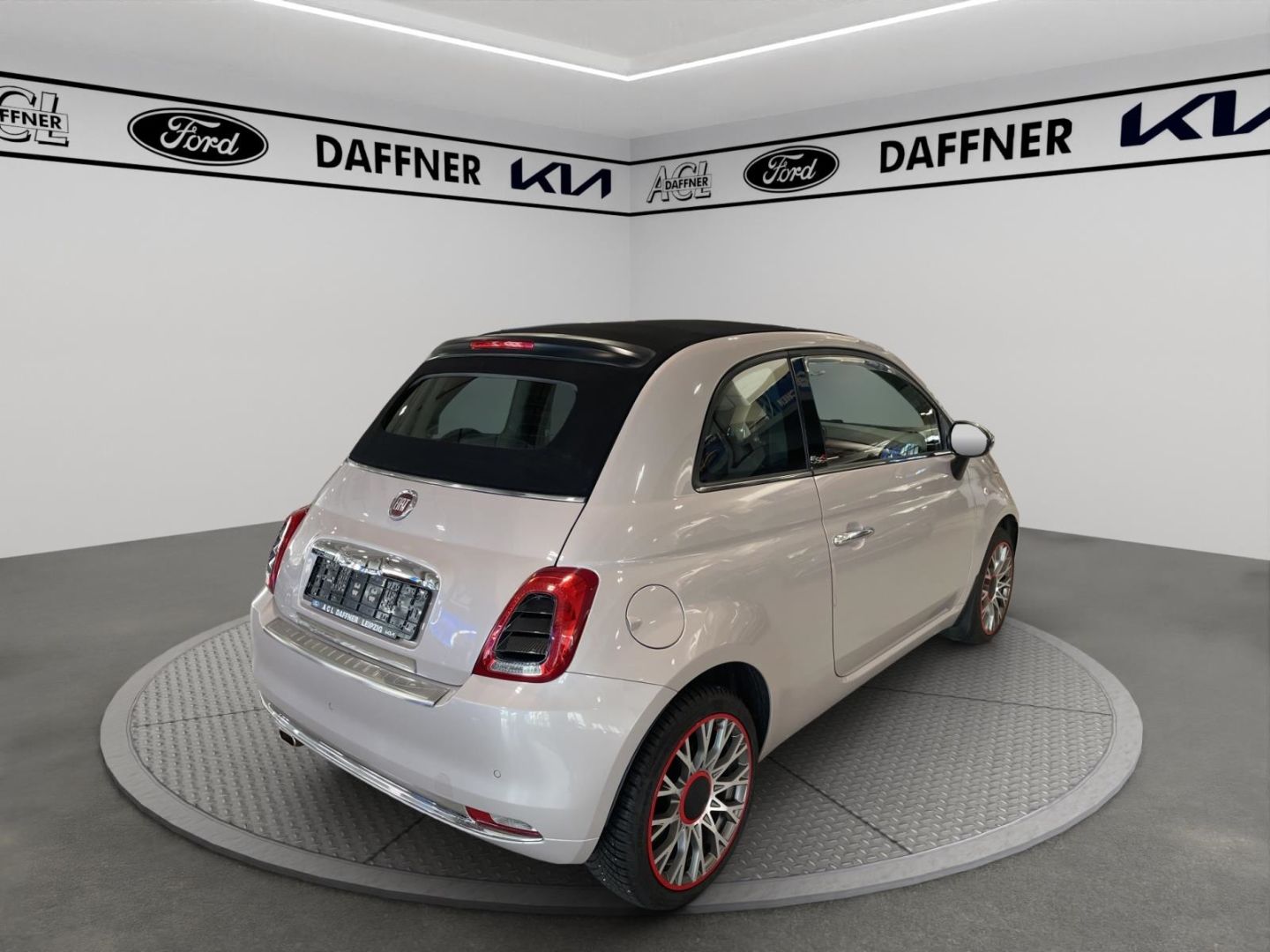 Fahrzeugabbildung Fiat 500 Star Faltdach PDC Tempomat Klima Allwetter