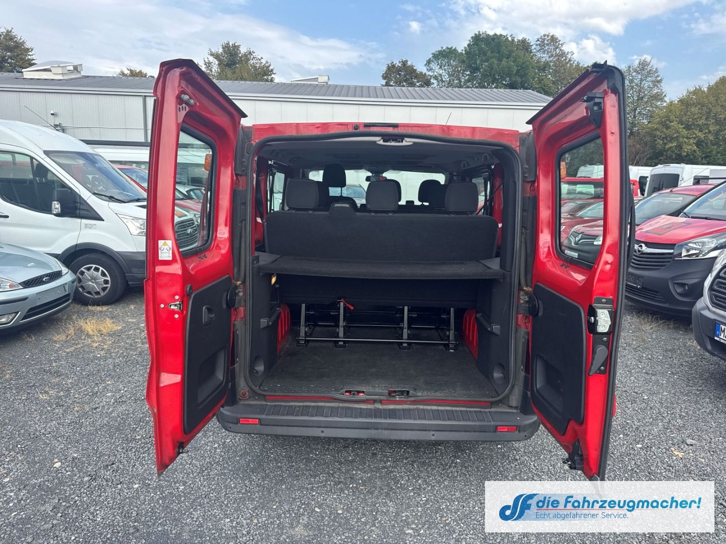 Fahrzeugabbildung Opel Vivaro B Kombi 9Si. L1H1 2,7t *2671 *EXPORT