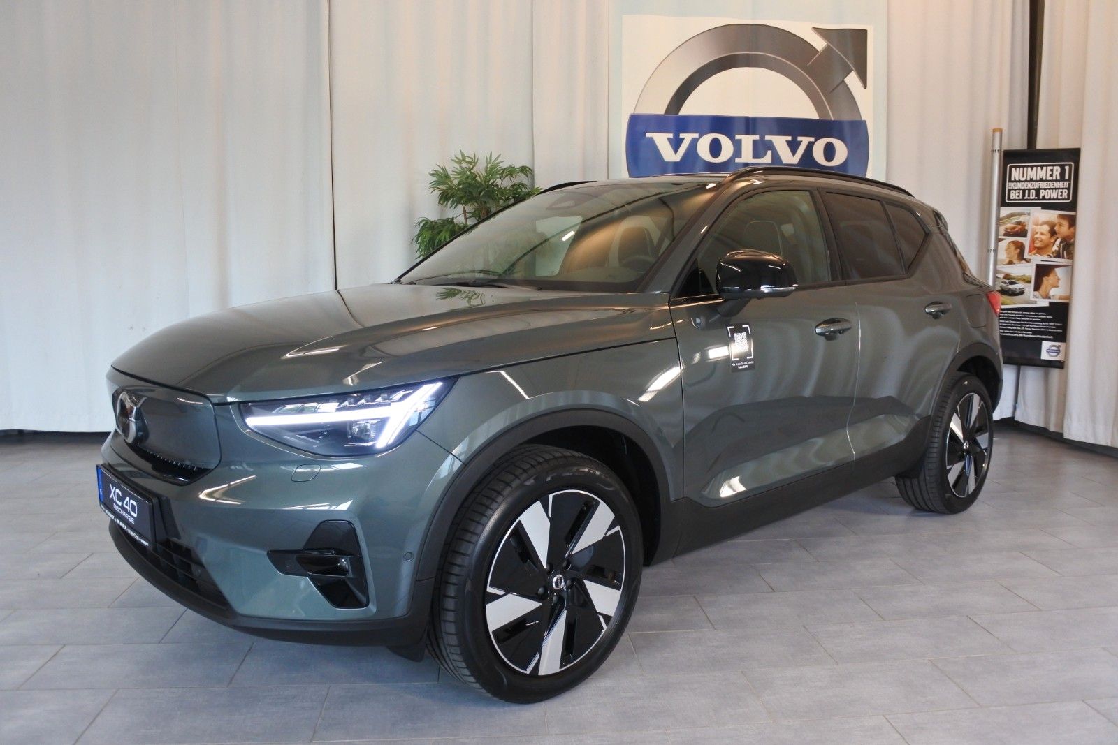 Volvo EX40 Twin Motor AWD *Pixel-360°-Elektr. Sitze* imagem 2
