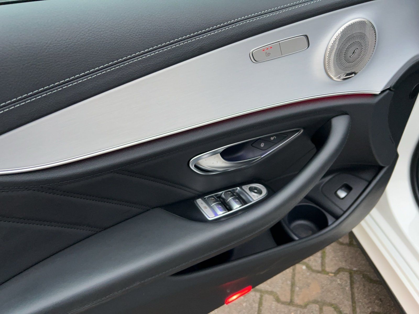 Fahrzeugabbildung Mercedes-Benz E 53 AMG T DISTRO Perf.AGA Driver's Standhz Pano