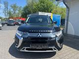 Mitsubishi Outlander PHEV Basis Spirit 4WD - Mitsubishi Outlander