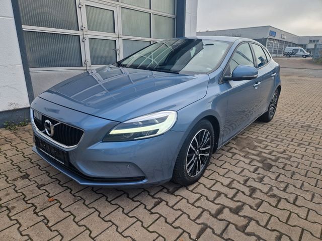 Volvo V40 2,0 Momentum Navi/LED/SHZ/Leder/Garantie/1Hd