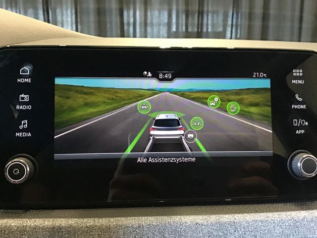 Fahrzeugabbildung Skoda Kamiq Selection 1.0 TSI DSG/AHK/Tempo/LED/Kamera