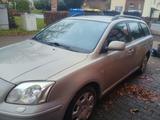 Toyota Avensis Combi 1.8-l-VVT-i - - Toyota Avensis in Bonn