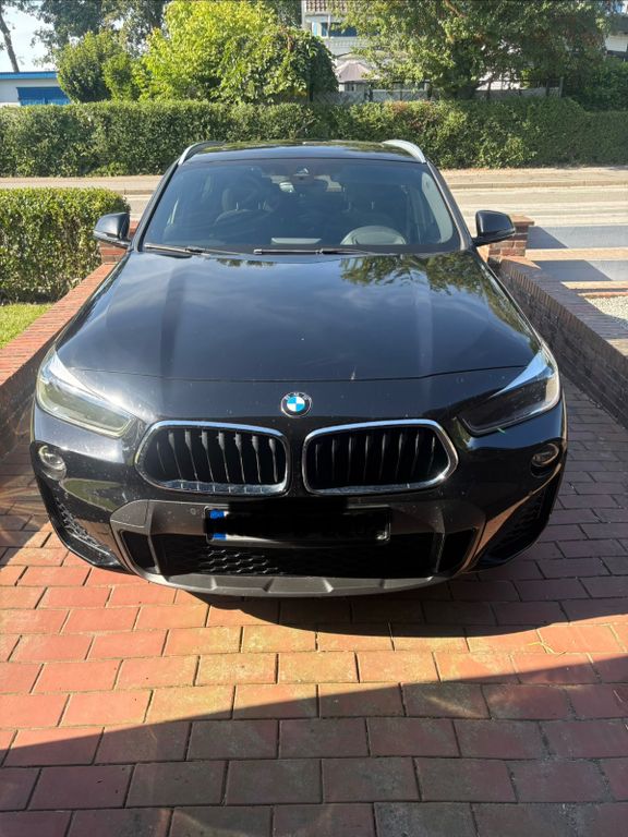 Image of BMW X2