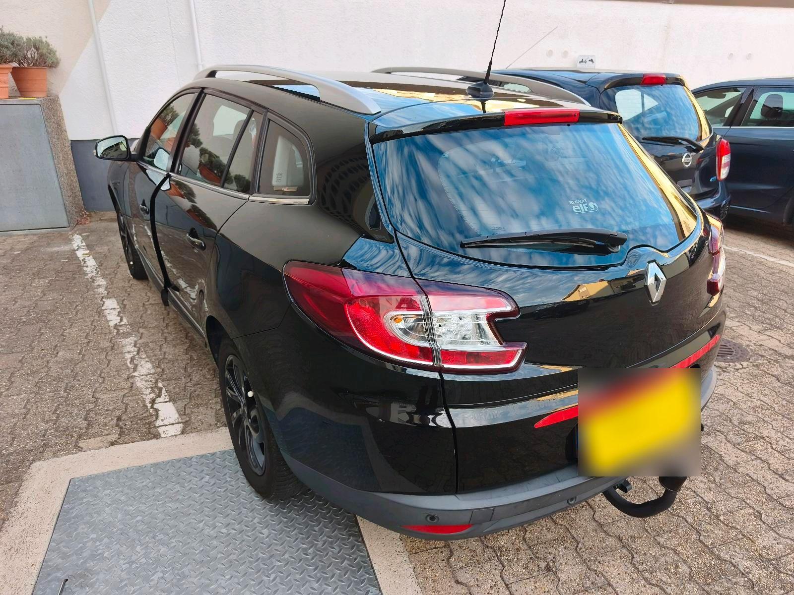 Renault Megane 2013 — engine 132 HP (97kW)