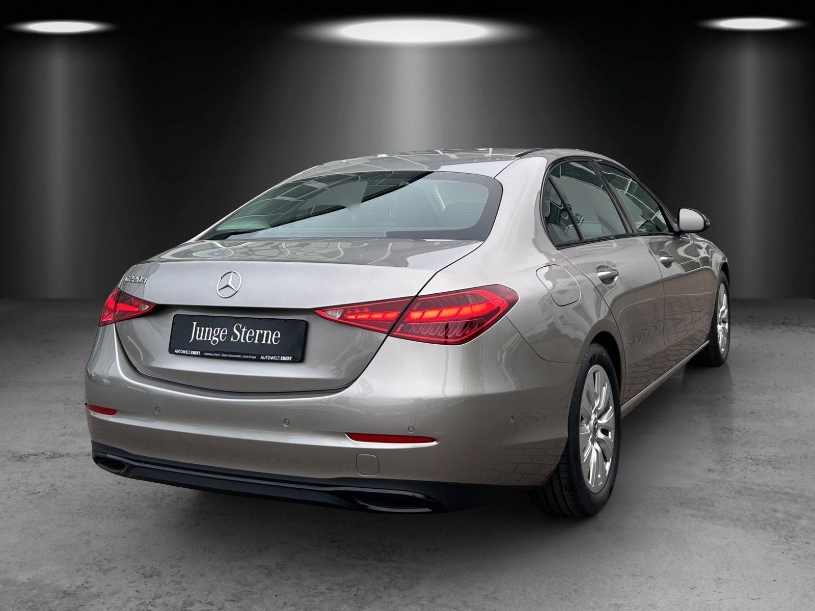 Fahrzeugabbildung Mercedes-Benz C 220d Avantgarde HUD KeyGo MBUX+ Night 4xSHZ DL