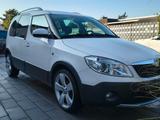 Skoda Roomster 1.2l TSI 63kW Scout Plus Edition Sc... - Skoda Roomster: 1.6