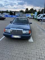 Mercedes-Benz Mercedes w124 250D Oltdimer - Mercedes-Benz 250 in Duisburg